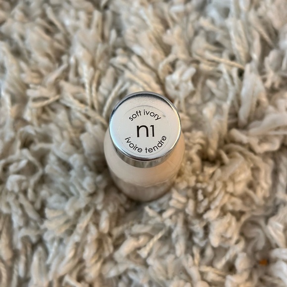 L’Oréal True Match Makeup Lotion - Picture 2 of 2